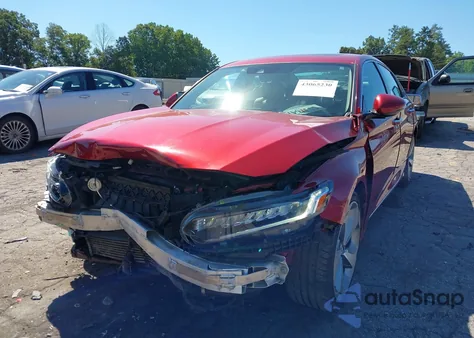 2018 Honda Accord Touring z USA, uszkodzony, nr VIN 1HGCV1F94JA033915